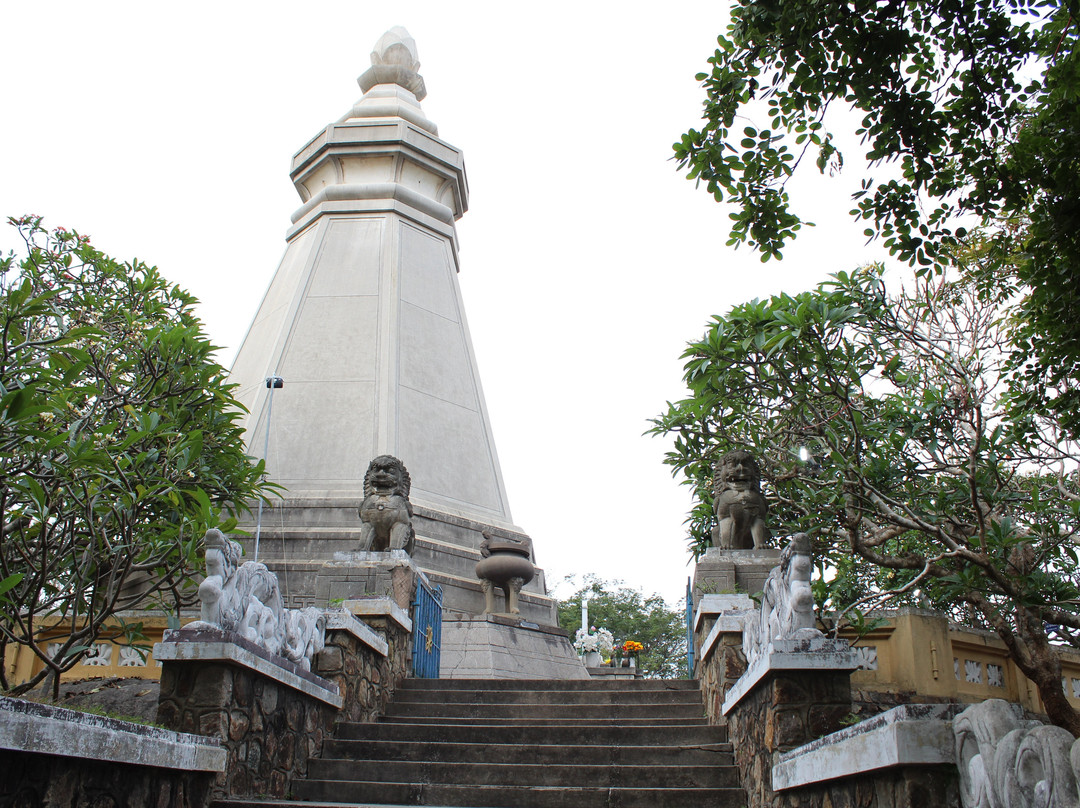 Thich Ca Phat Dai-头顿必去景点