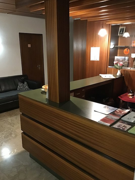 巴巴丽娜酒店主图