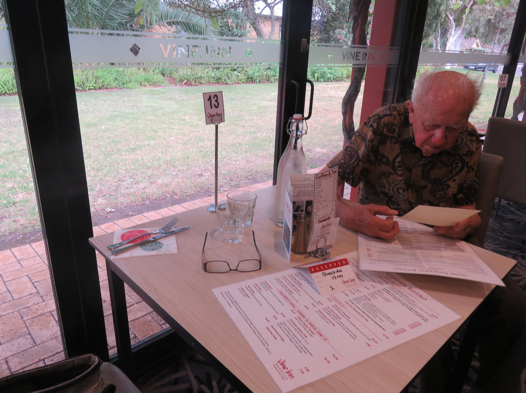 巴罗莎美酒酒店主图