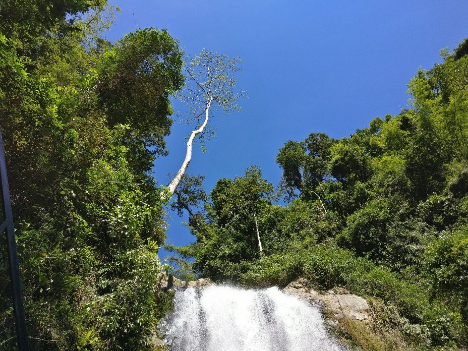 Klong Prao Waterfall (Thap Chang)景点图片