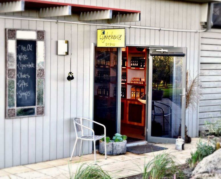 Lighthouse Extra Virgin Olive Oil & Farmstay-Drysdale必去景点