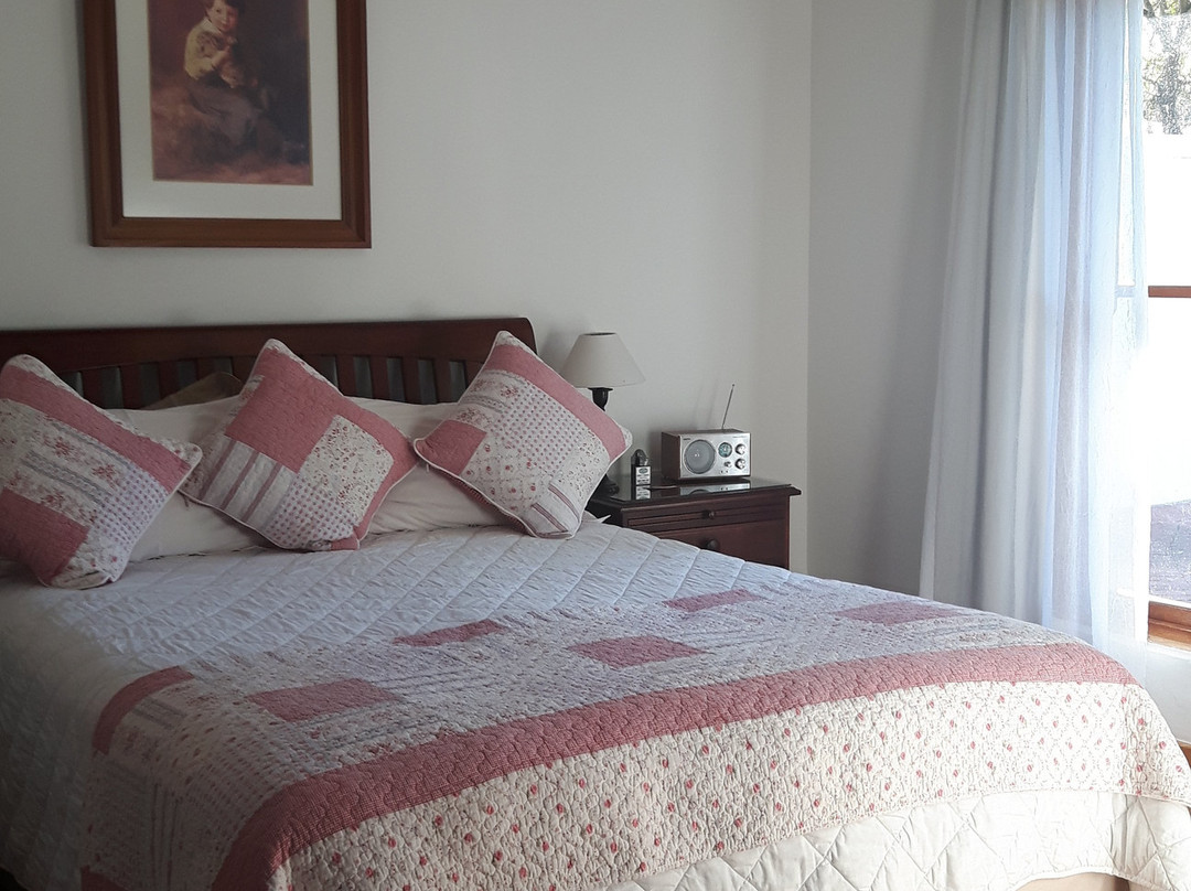 The Oak Tree Manor Guesthouse