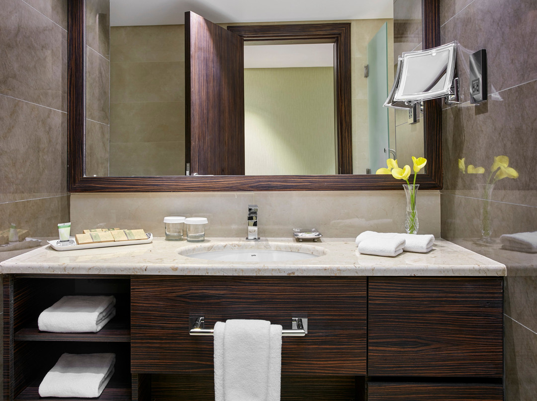 科威特酒店住宿-Crowne Plaza Kuwait Al Thuraya City by IHG