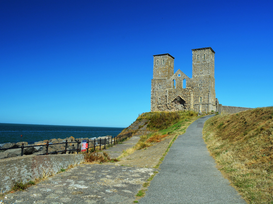 Reculver Towers and Roman Fort景点图片