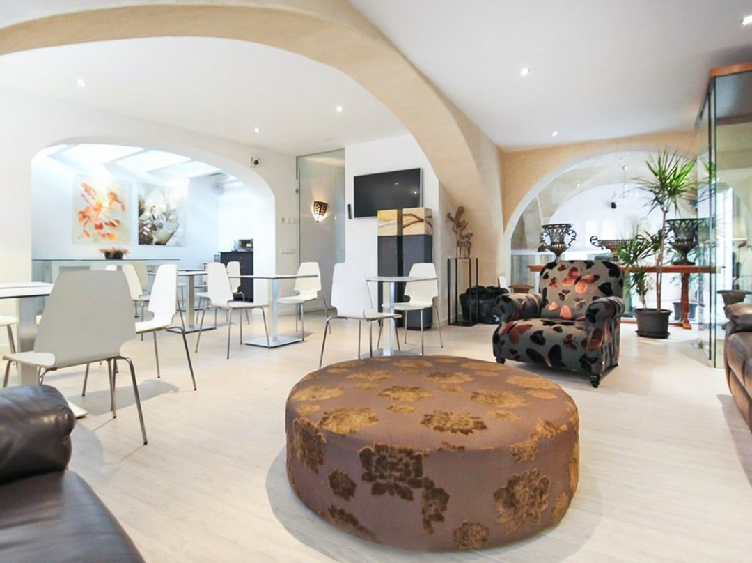 Can Solé Petit Hotel主图