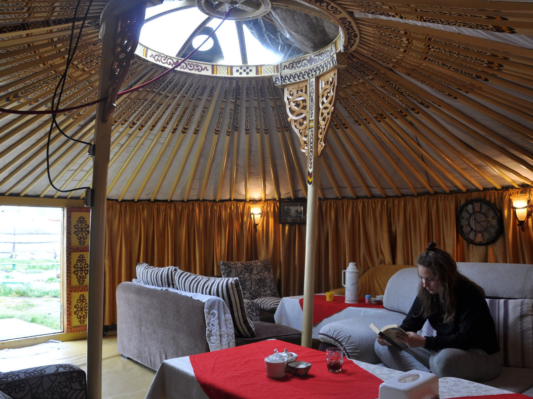 Family Guesthouse & Tours主图