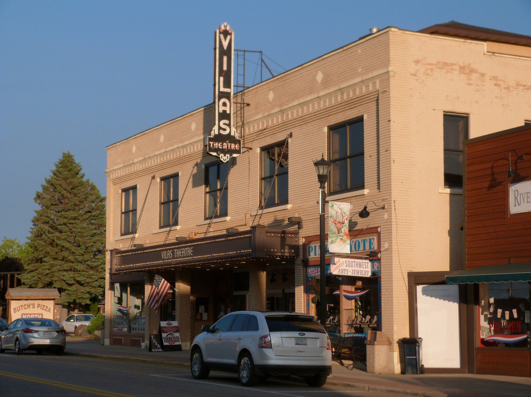 Eagle River Twisted History Tours-伊格尔里弗必去景点