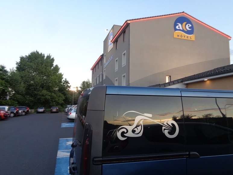 ACE Hôtel Riom-浴室