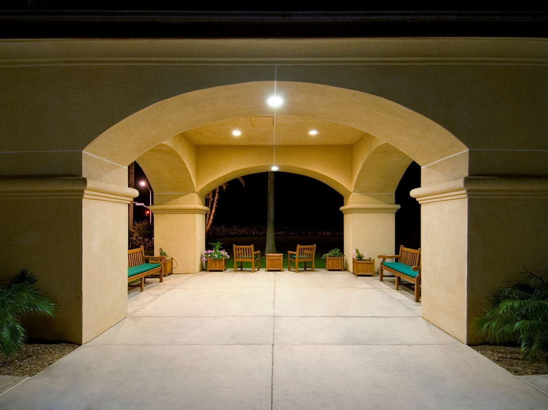 希尔顿花园酒店主图