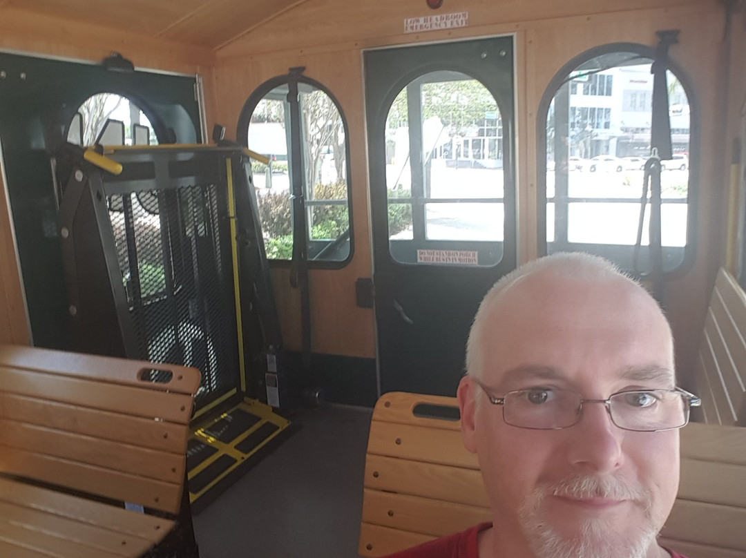 The LauderGO! Community Shuttle-劳德代尔堡必去景点