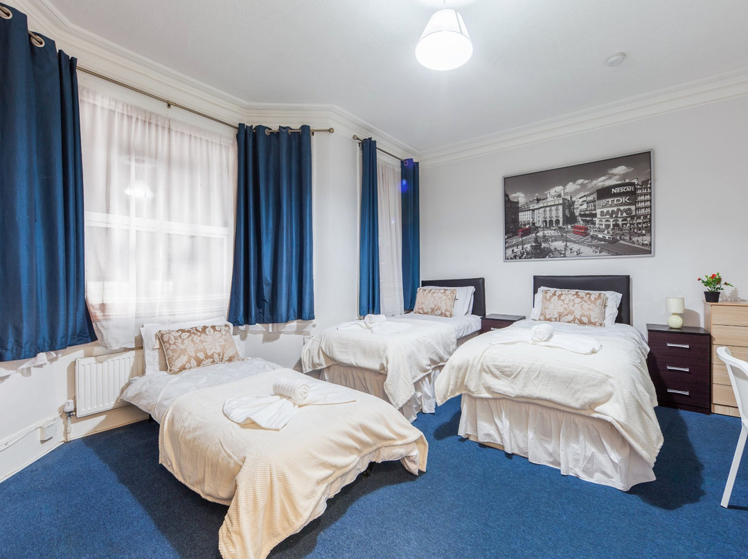 Thurlow Gardens Guest House主图