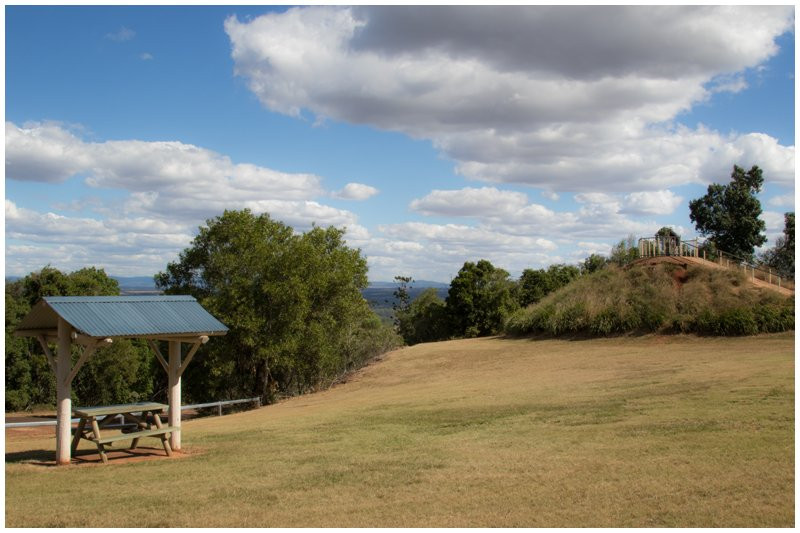 Mt Wooroolin Lookout景点图片