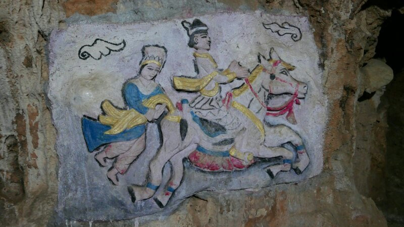 Htet Eain Gu Cave & Monastery-Nyaungshwe必去景点