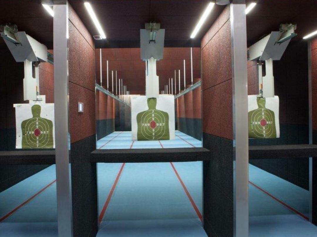 Poligoni Rogat Security-地拉那必去景点