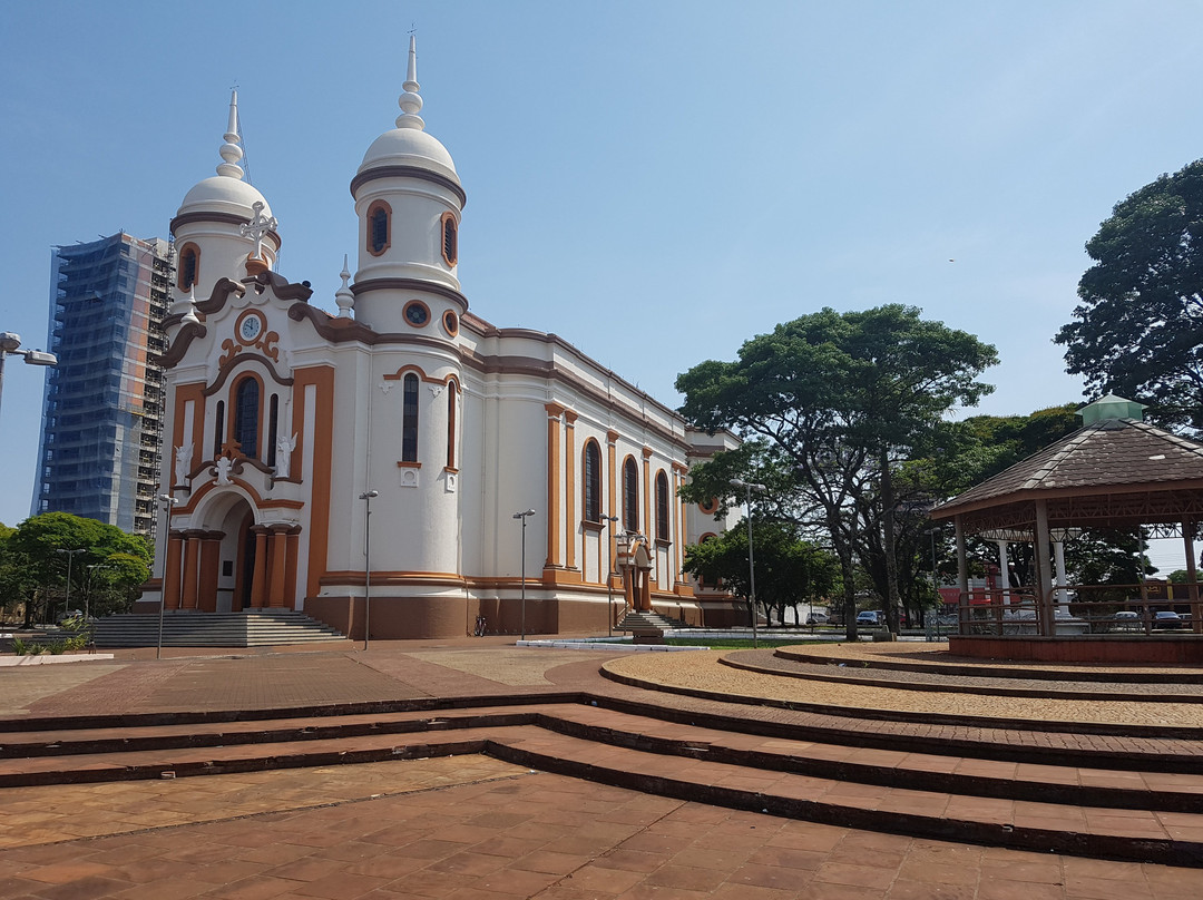 Igreja Matriz  Santuário Nossa Senhora Aparecida-Arapongas必去景点
