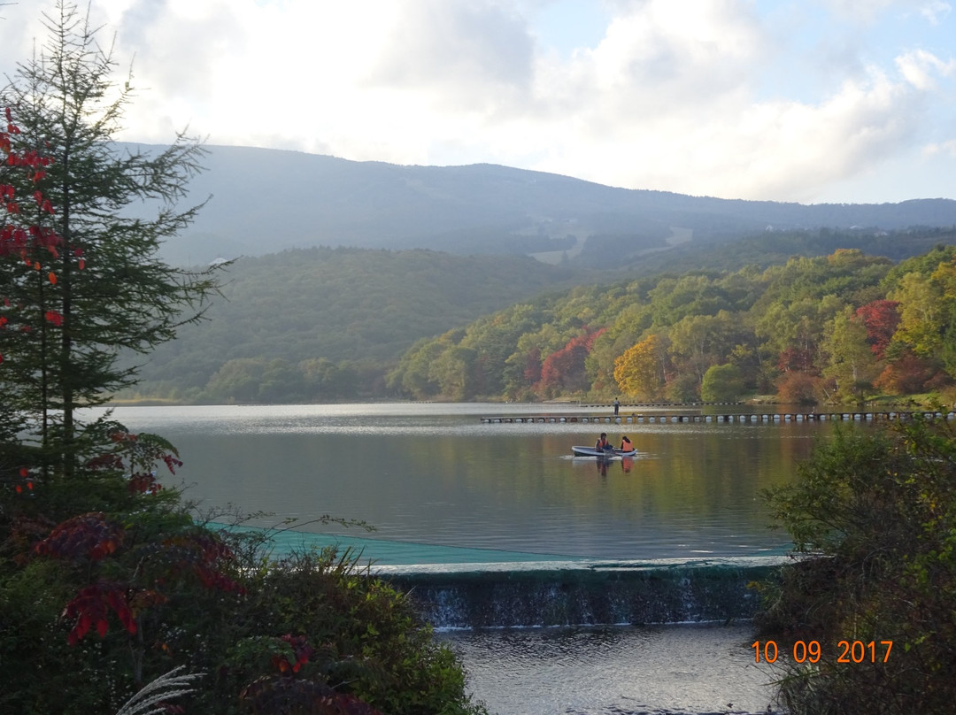 Lake Baragi景点图片