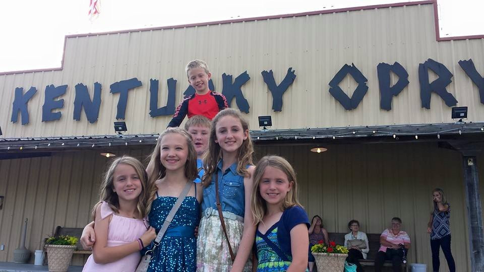 Kentucky Opry Theatre-Benton必去景点