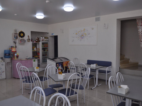 Dolzhanskaya餐馆和美食-Cafe Fidzh