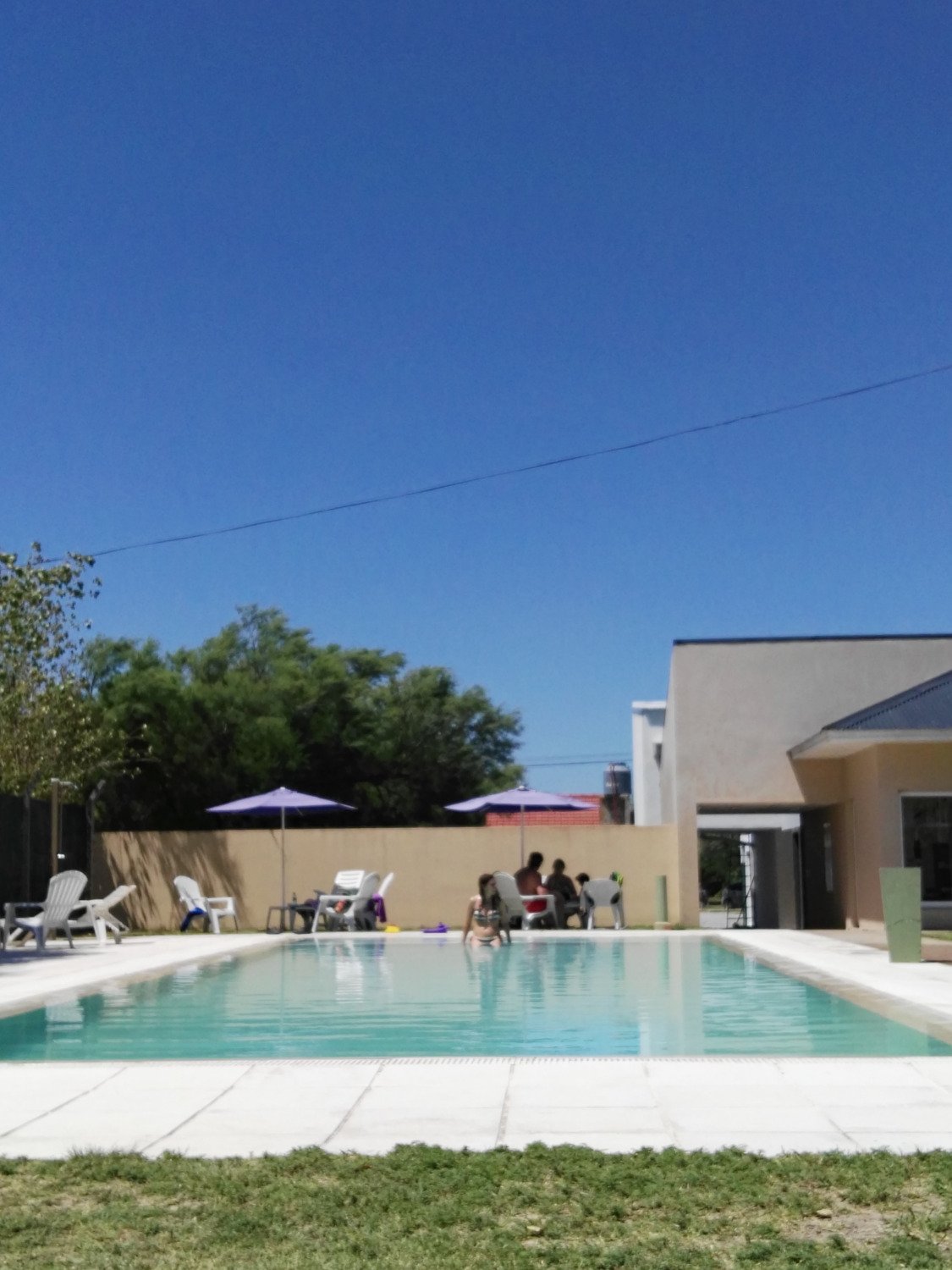 Hotel Pergamino-泳池