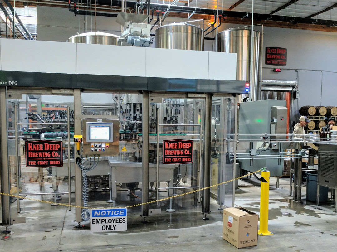 Knee Deep Brewing Co.景点图片