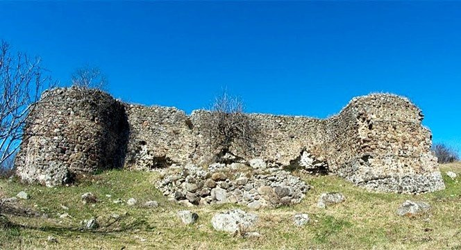 Byzantine Castle of Chryssi-Pella必去景点