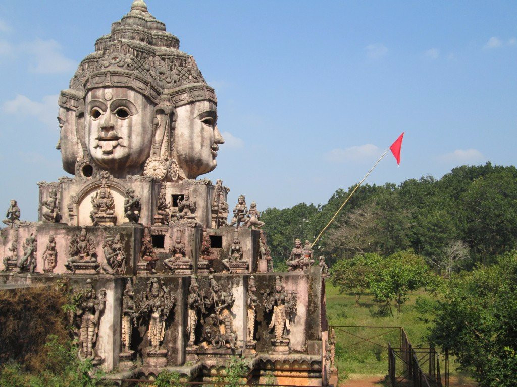 Shri Yantra Mandir-Amarkantak必去景点