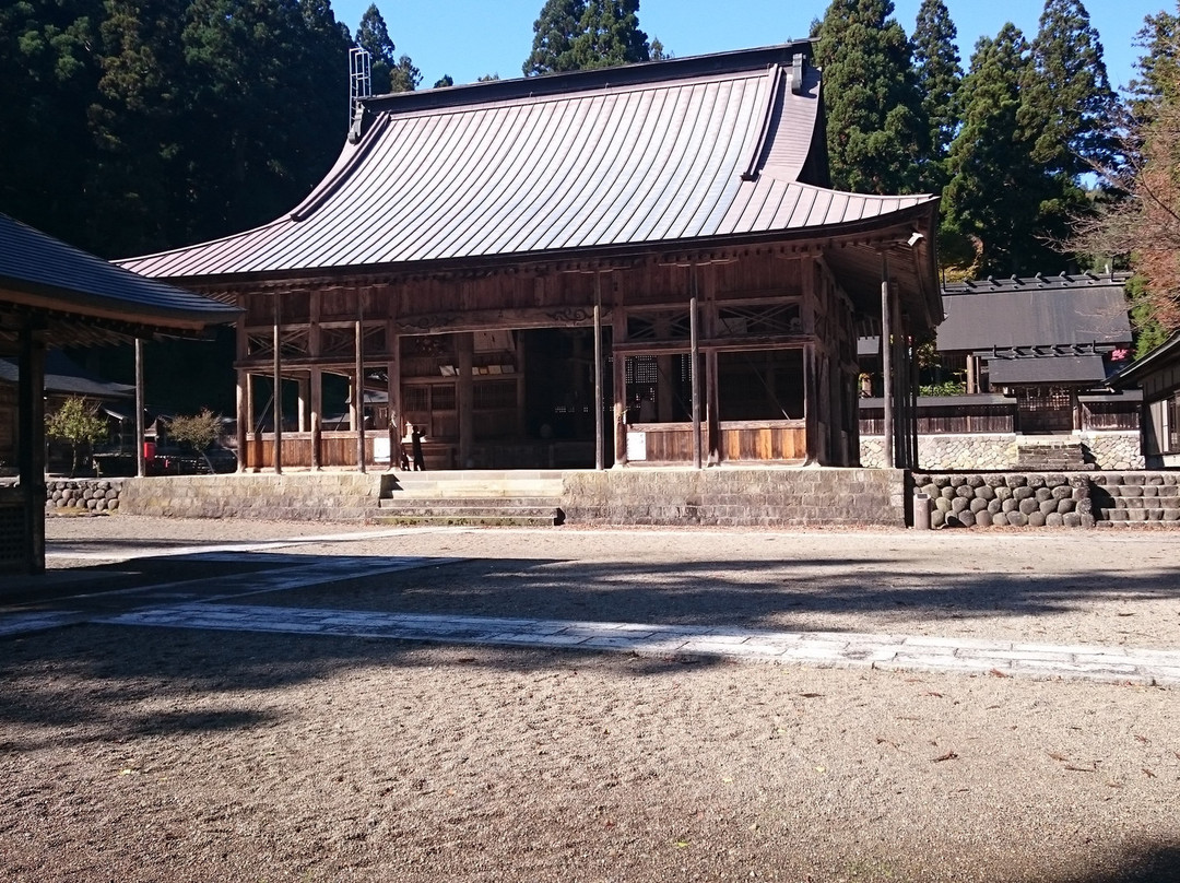 Nagataki Hakusan Shrine-郡上市必去景点
