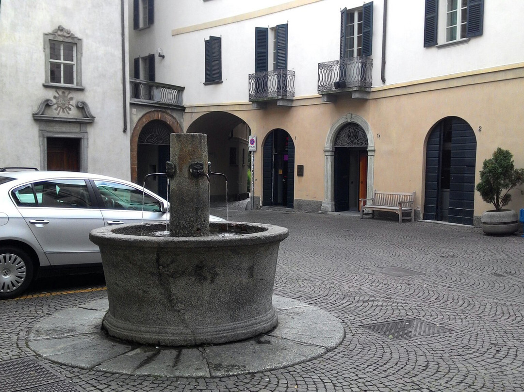 Piazza Quadrivio e Scarpatetti景点图片