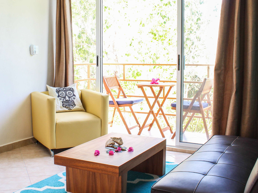 Camp Akumal - Hosted Family Bungalows