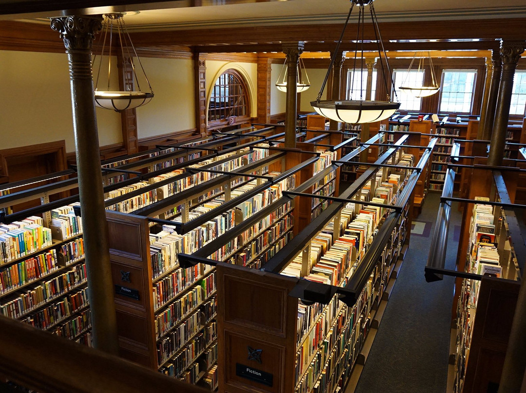 The Hoyt Library-萨吉诺必去景点