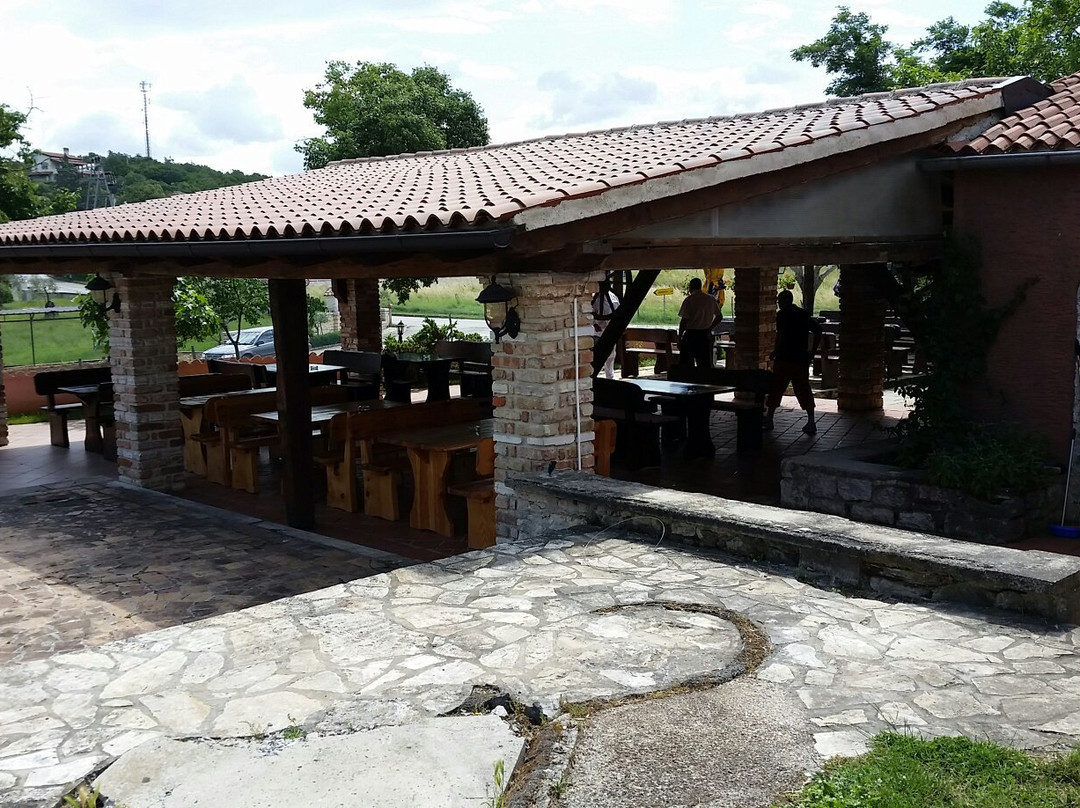 Kruncici餐馆和美食-Restaurant "I Klitu"