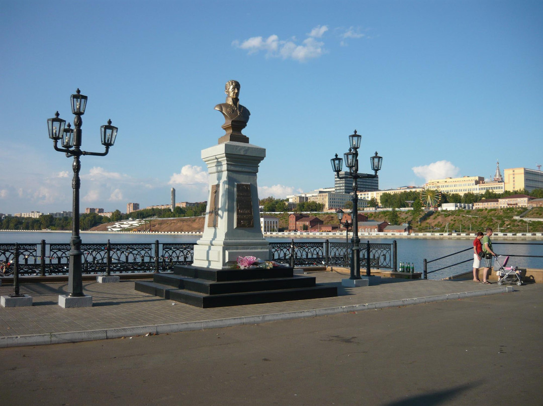 Vavozh旅游景点-Monument A.F. Deryabin