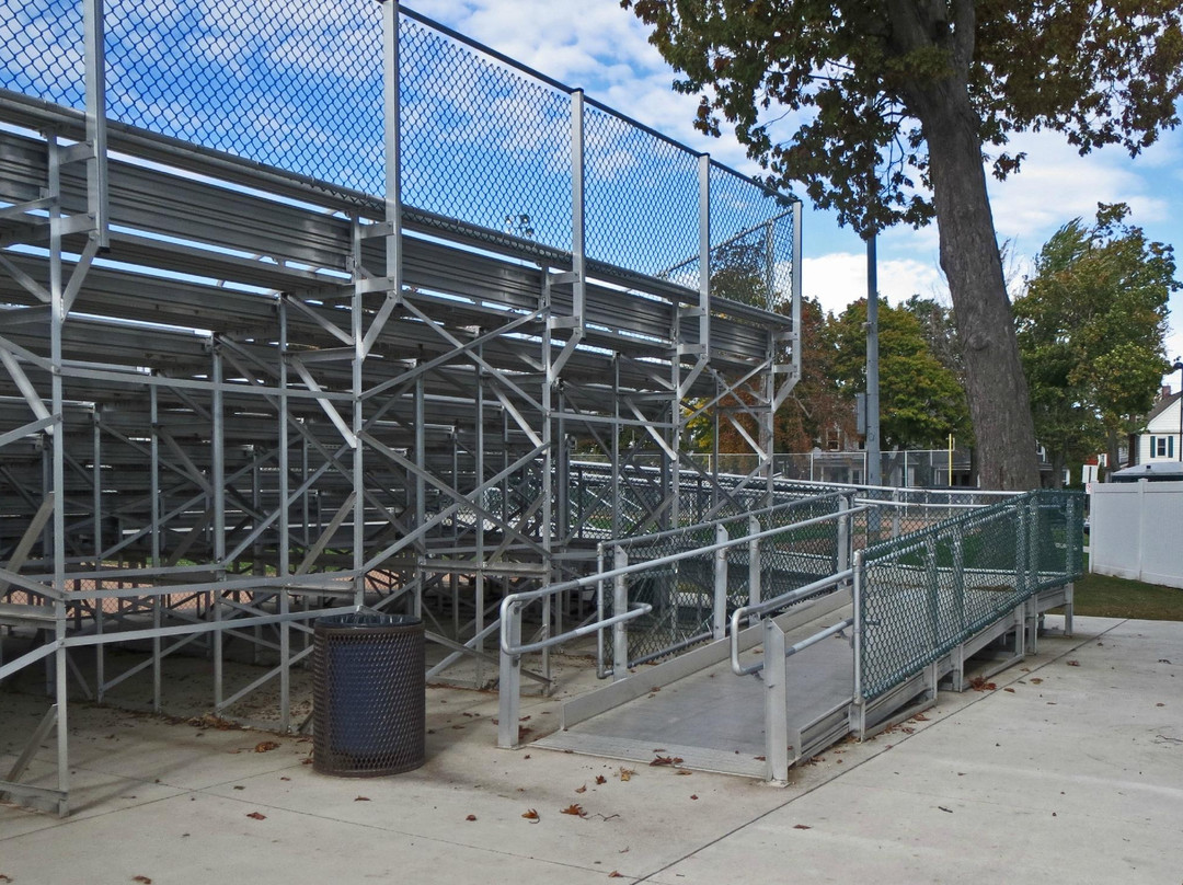 Pine Grove Park-休伦港必去景点