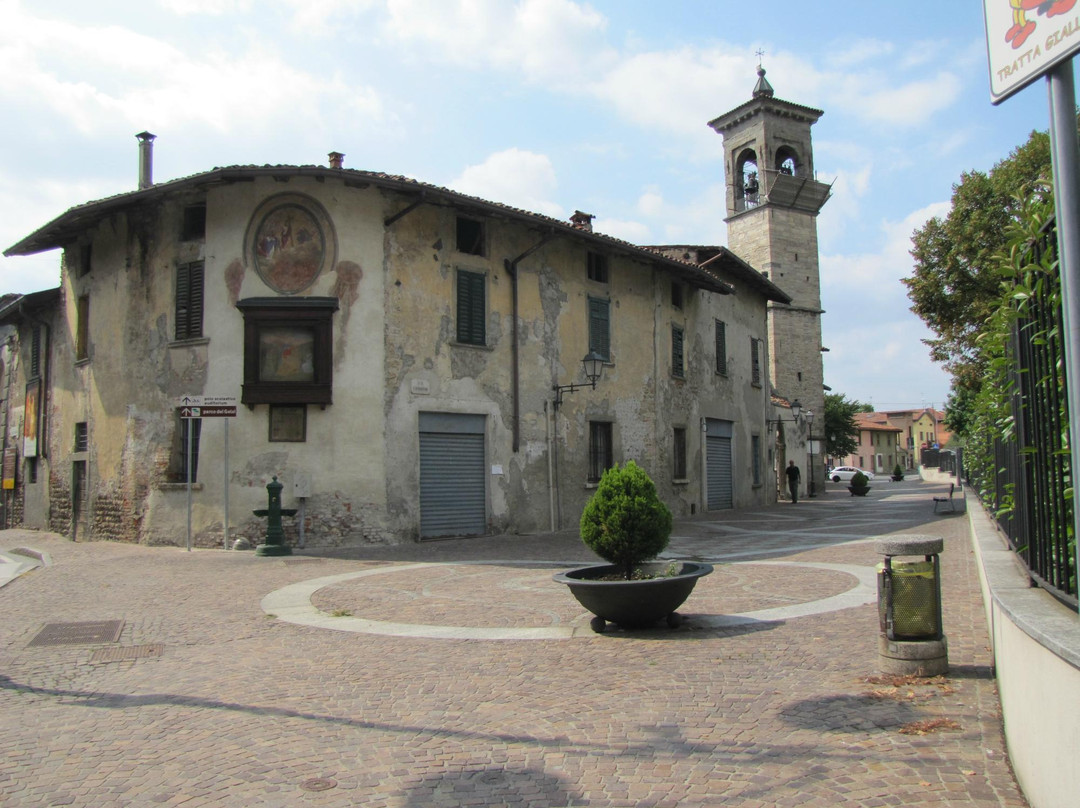 Church of San Bernardino景点图片