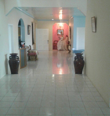 Escosas Bar and Resort主图