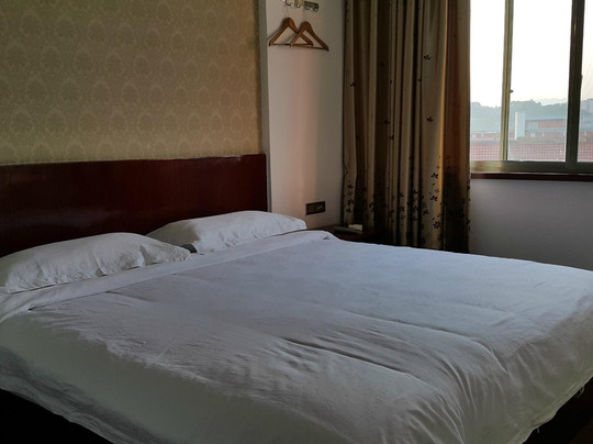 一家亲宾馆主图