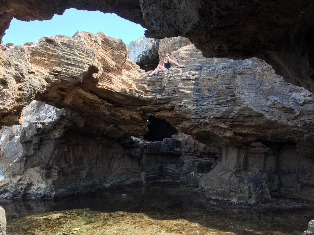 La Cova Tallada景点图片