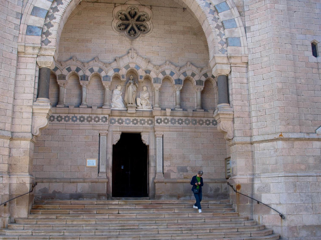 Basilique St Jean Francois Regis-Lalouvesc必去景点
