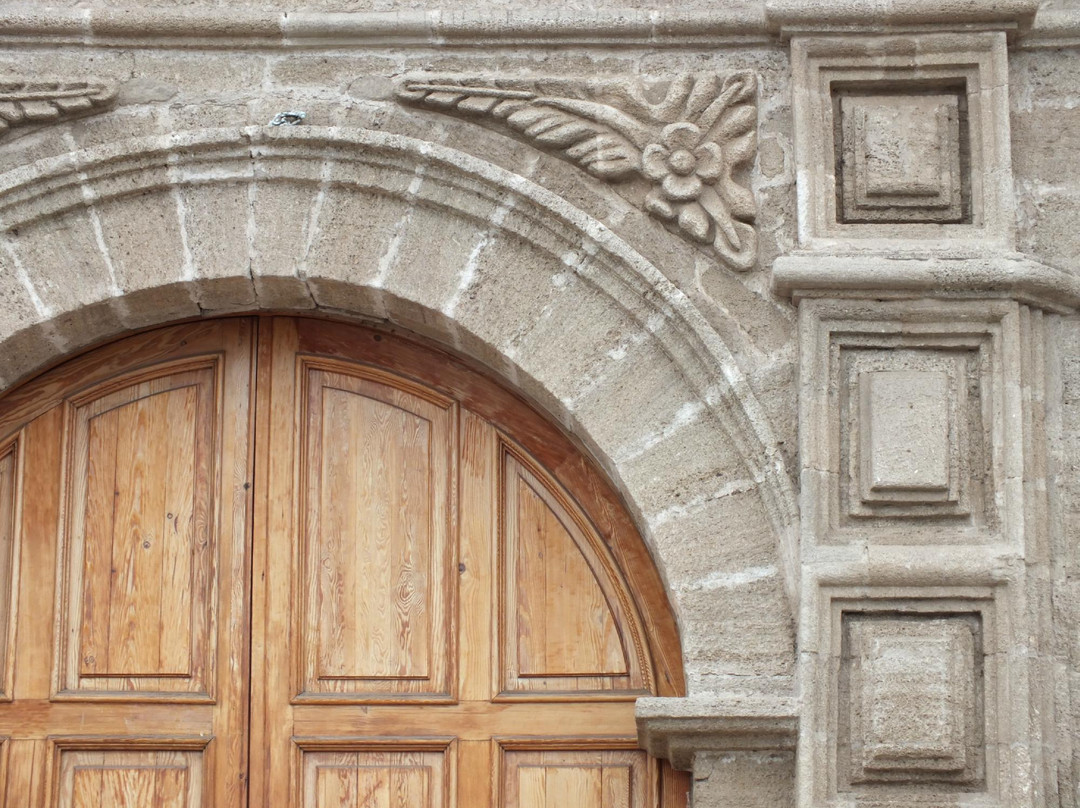 San Francisco Church-拉塞雷纳必去景点