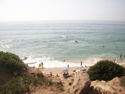 Bouhendia Beach景点图片