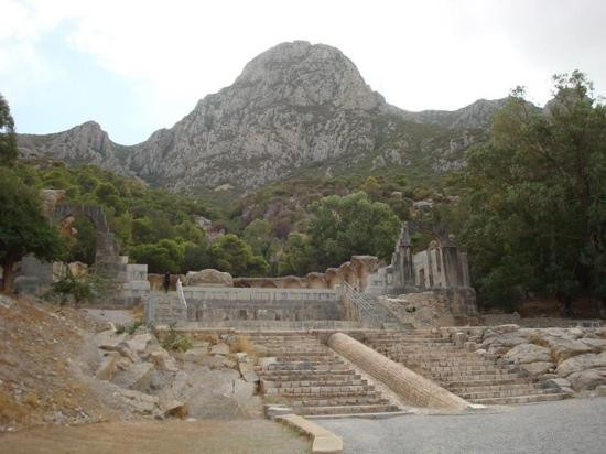 L'aqueduc de Zaghouan-Zaghouan必去景点