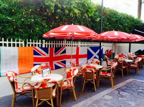 Smugglers Bar Alcúdia-阿尔库迪亚港必去景点