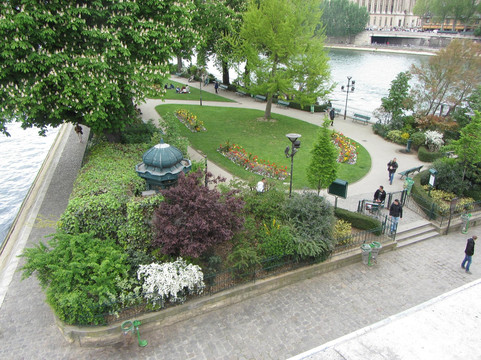 新桥-巴黎必去景点