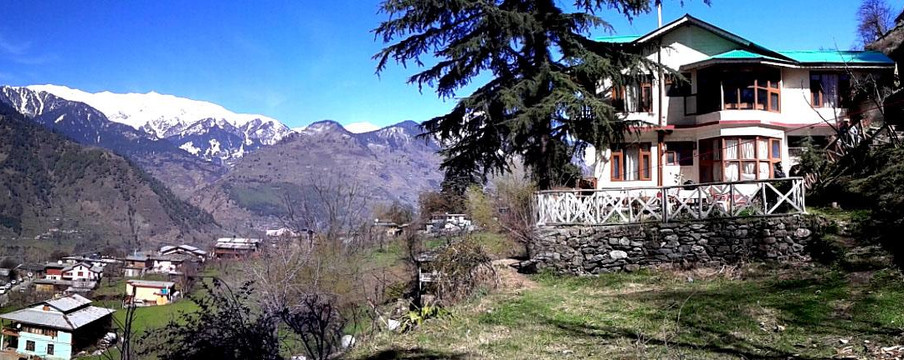 Rumsu酒店住宿-The Pine Palace