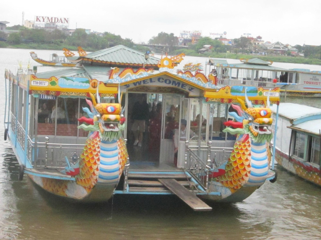 Perfume River-顺化必去景点