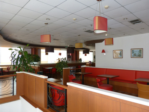 宜必思酒店(成都火车南站桐梓林地铁站店)主图