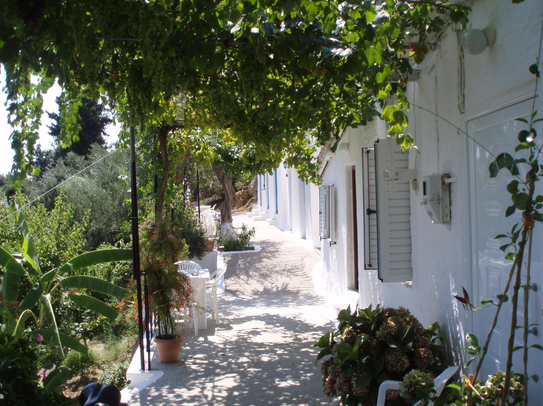 Tsoukalas Rooms