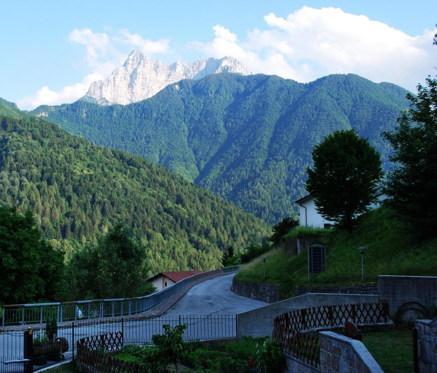 Dromì a l'Alpìn