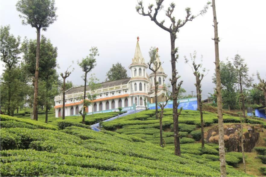 Karamalai Annai Velankanni Church景点图片