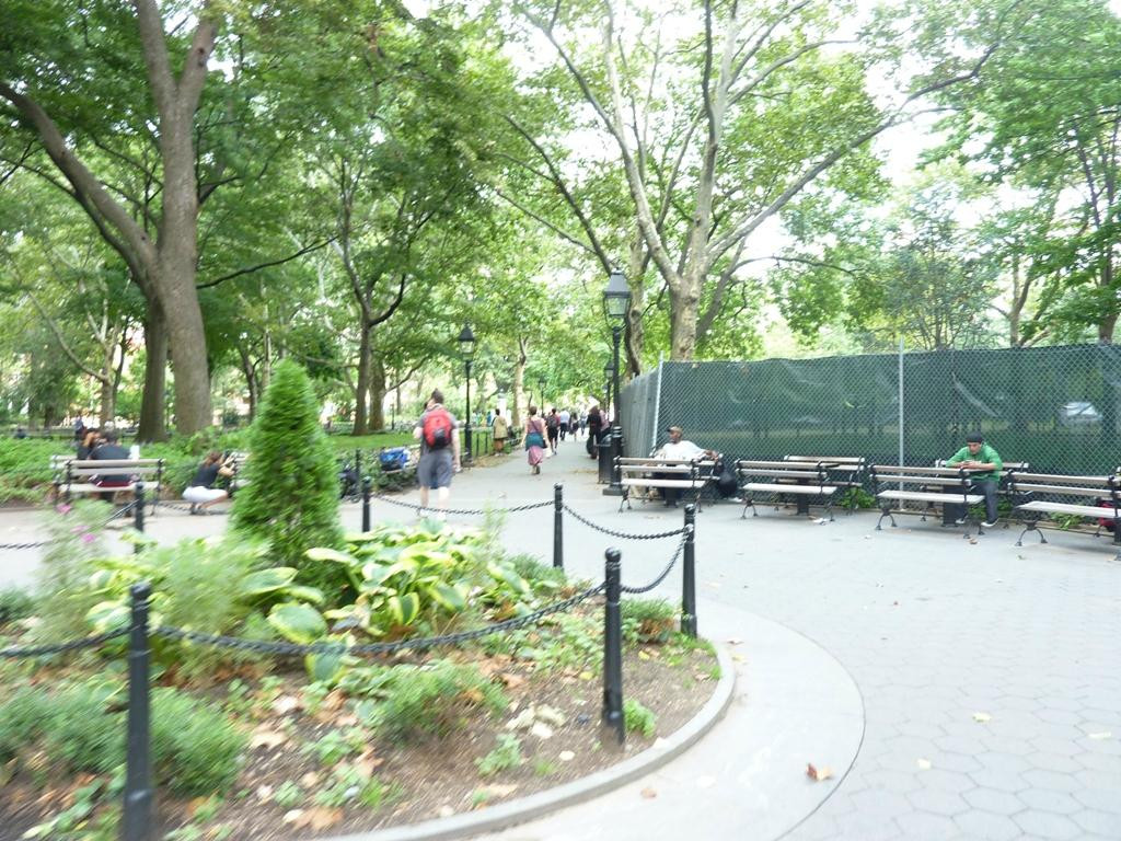 华盛顿广场公园-纽约市必去景点